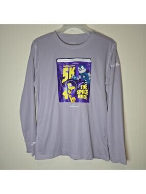 Disney Run Walt Disney World Brooks Running Adult Shirt sz M Pluto Space Race